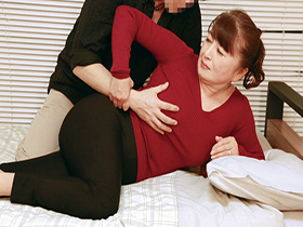 「だめッ、そこは感じちゃう･･･」70代60代50代！母に性感マッサージしたらガチ濡れだった･･･4時間　サンプル画像07